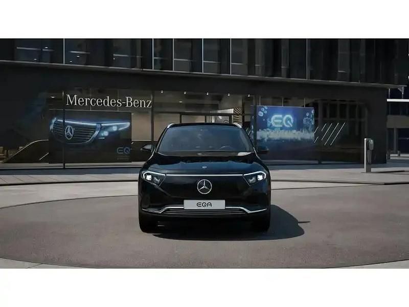 Gebraucht Mercedes EQA300 Progressive 167 kW (228 PS) 2025 Schwarz metalliclack kosmossc SUV