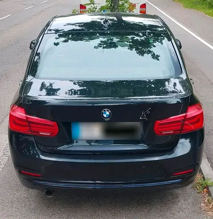 Gebraucht BMW 318 Luxury Line 136 PS (100 kW) 2018 Schwarz Kombi