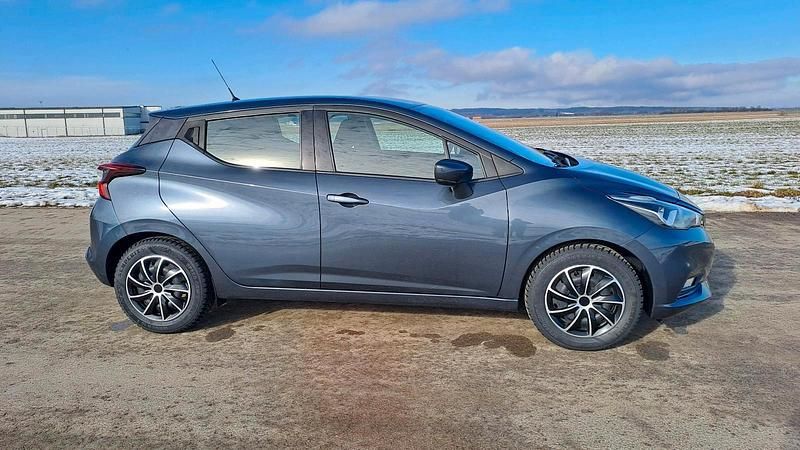 Gebraucht Nissan Micra N-Way 71 PS (52 kW) 2018 Grau Kleinwagen