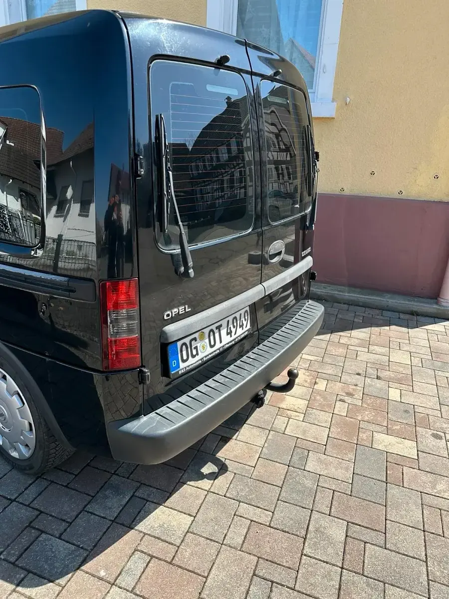 Gebraucht Opel Combo 101 PS (74 kW) 2005 Schwarz Van / Kleinbus