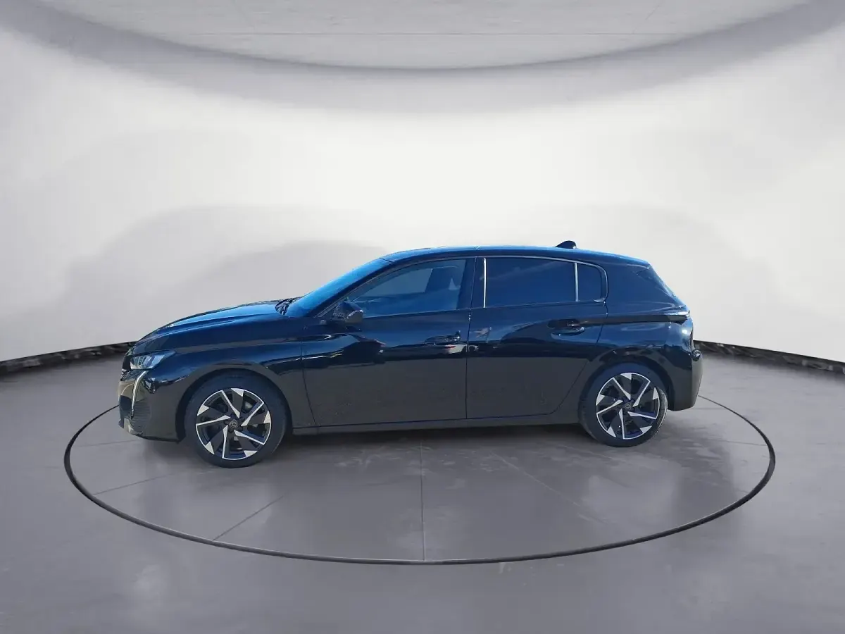 Gebraucht Peugeot 308 Allure 131 PS (96 kW) 2024 Limousine