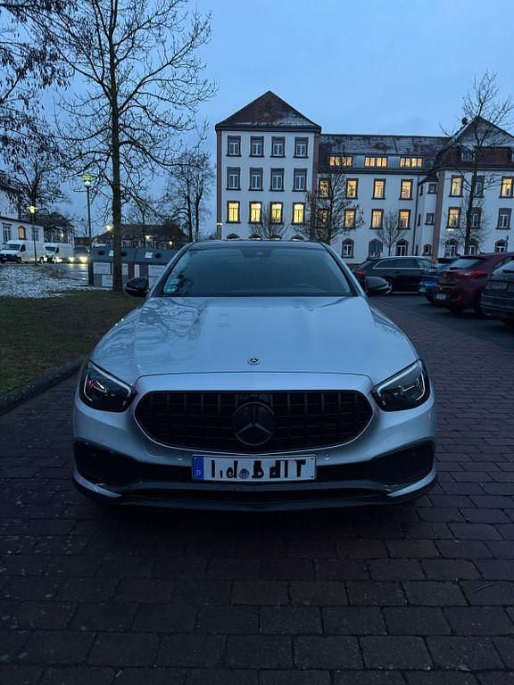 Gebraucht Mercedes E200 160 PS (117 kW) 2020 Silber Limousine