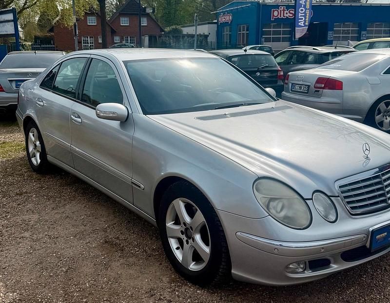 Gebraucht Mercedes E270 Elegance 177 PS (130 kW) 2002 Silber Limousine