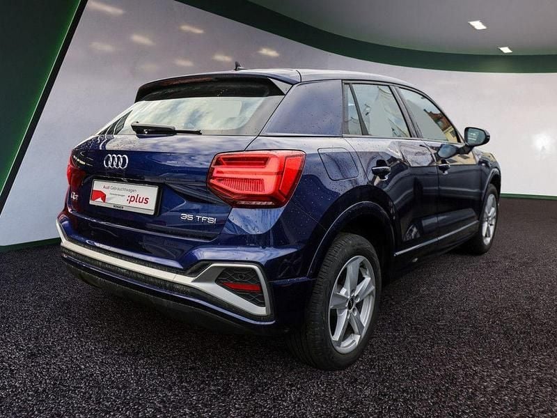 Gebraucht Audi Q2 S-Line 150 PS (110 kW) 2025 Blau / navarrablau SUV
