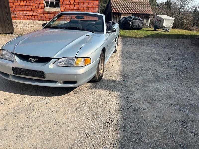 Second-hand Ford Mustang 145 CP (106 kW) 1994 Gri Cabrio
