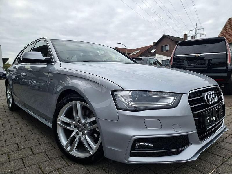 Silber Gebraucht 2015 Audi A4 S-Line Limousine | 10.900 € (Guter Preis) - Bild 1/4