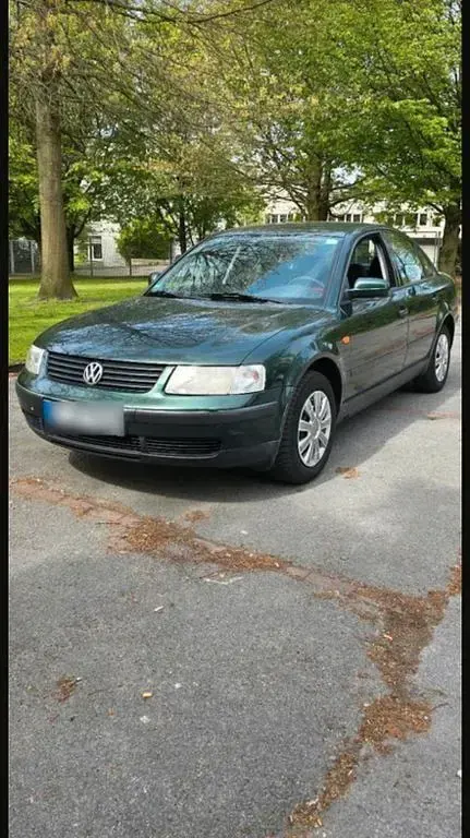 Brugt VW Passat 101 HK (74 kW) 1997 Grøn Sedan