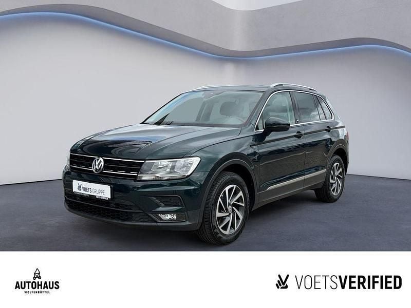 Grün Gebraucht 2017 VW Tiguan Sound SUV | 17.840 € (Guter Preis) - Bild 1/4