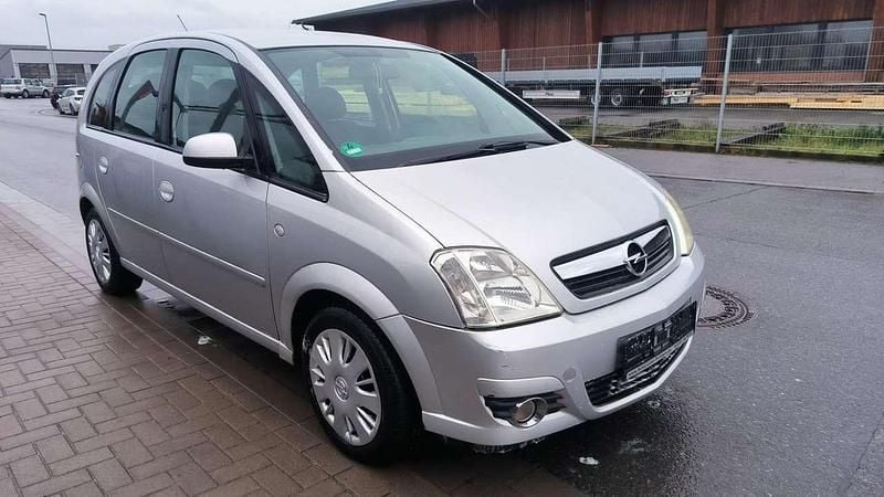 Silber Gebraucht 2006 Opel Meriva Edition Van / Kleinbus | 1.800 € (Guter Preis) - Bild 1/4