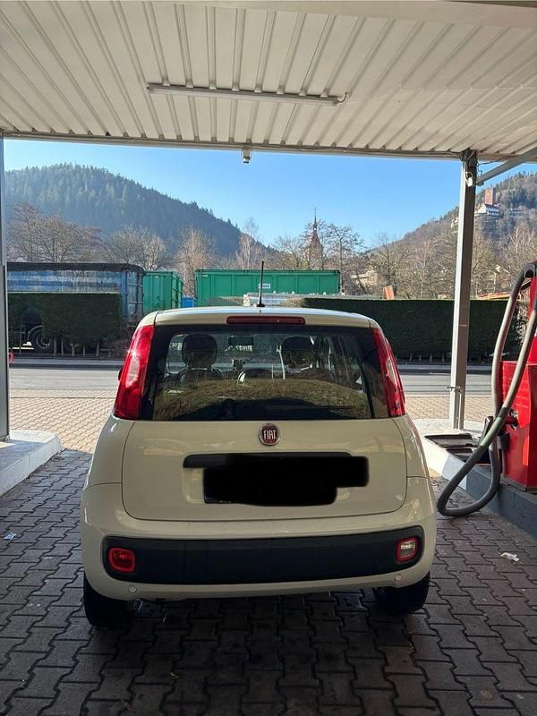 Gebraucht Fiat Panda Lounge 69 PS (50 kW) 2020 Weiß Kleinwagen