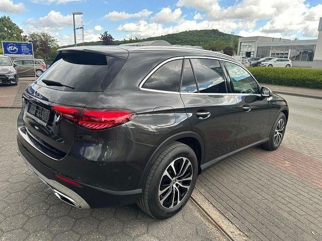 Gebraucht Mercedes GLC220 Avantgarde 197 PS (144 kW) 2024 Graphitgrau SUV