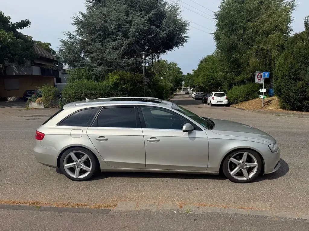 Gebraucht Audi A4 Ambiente 177 PS (130 kW) 2013 Silber Kombi