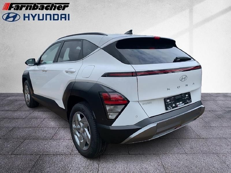 Gebraucht Hyundai Kona Trend 150 PS (110 kW) 2024 Atlas white / sol SUV