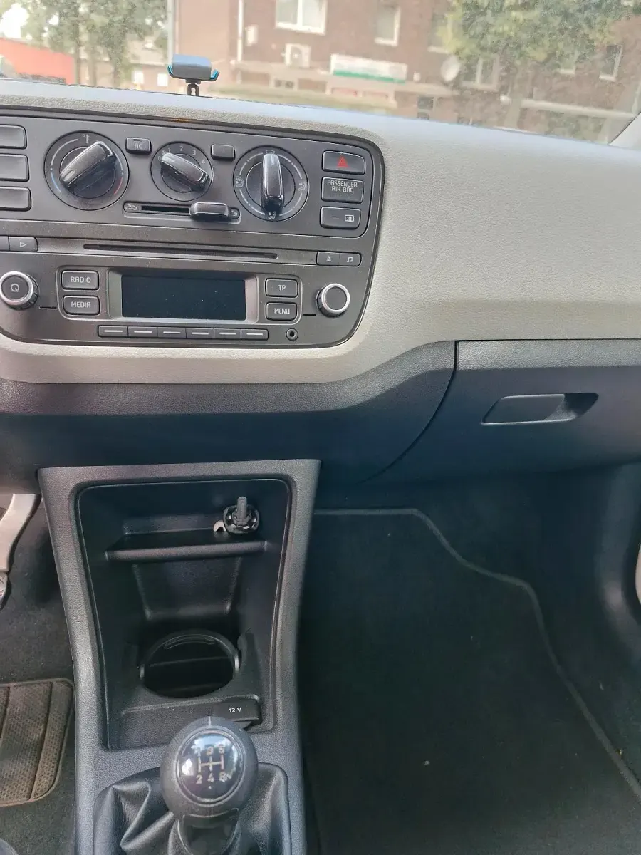 Gebraucht Seat Mii 60 PS (44 kW) 2012 Schwarz Kleinwagen