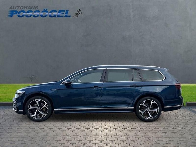 Gebraucht VW Passat Elegance 190 PS (139 kW) 2020 Blau Kombi