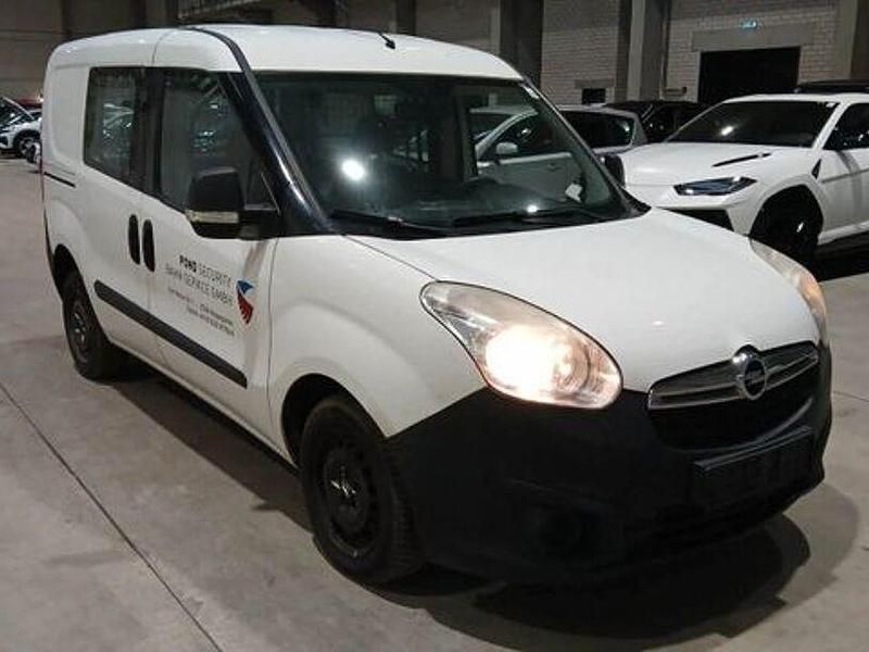Gebraucht Opel Combo 95 PS (69 kW) 2016 Weiss Van / Kleinbus