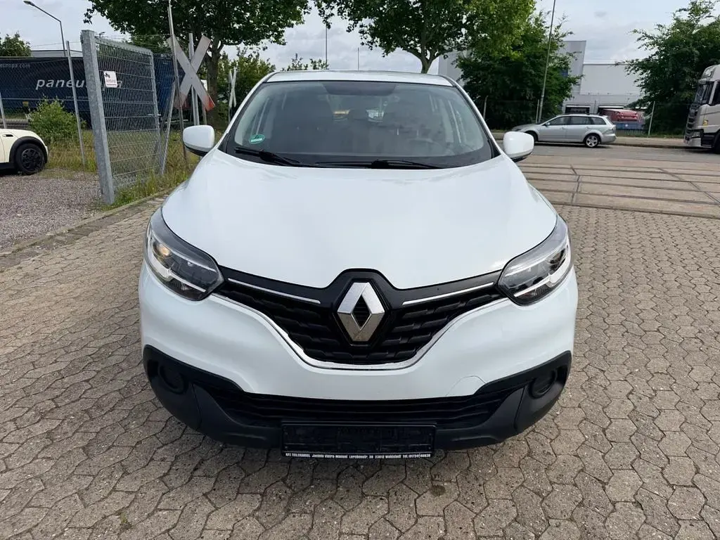 Gebraucht Renault Kadjar Life 131 PS (96 kW) 2017 Weiß SUV