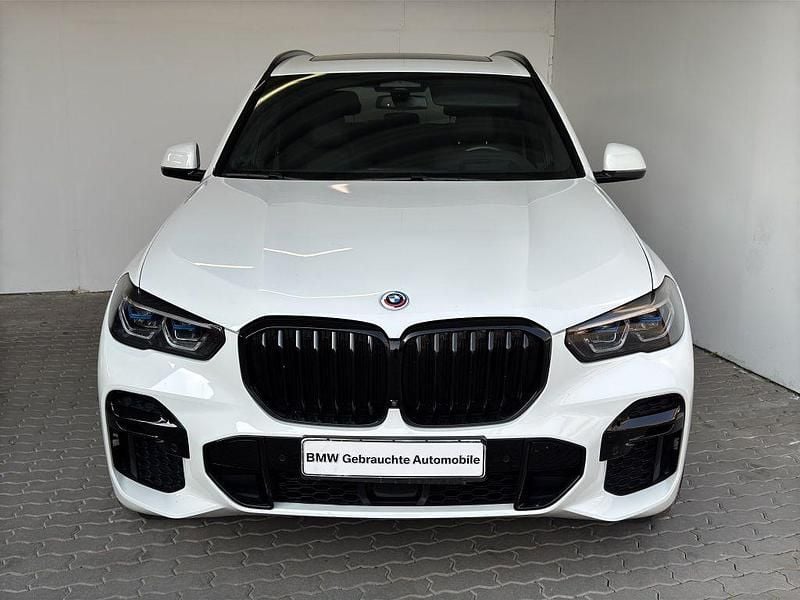 Alpinweiss uni Gebraucht 2022 BMW X5 M Sport SUV | 53.440 € (Guter Preis) - Bild 1/4
