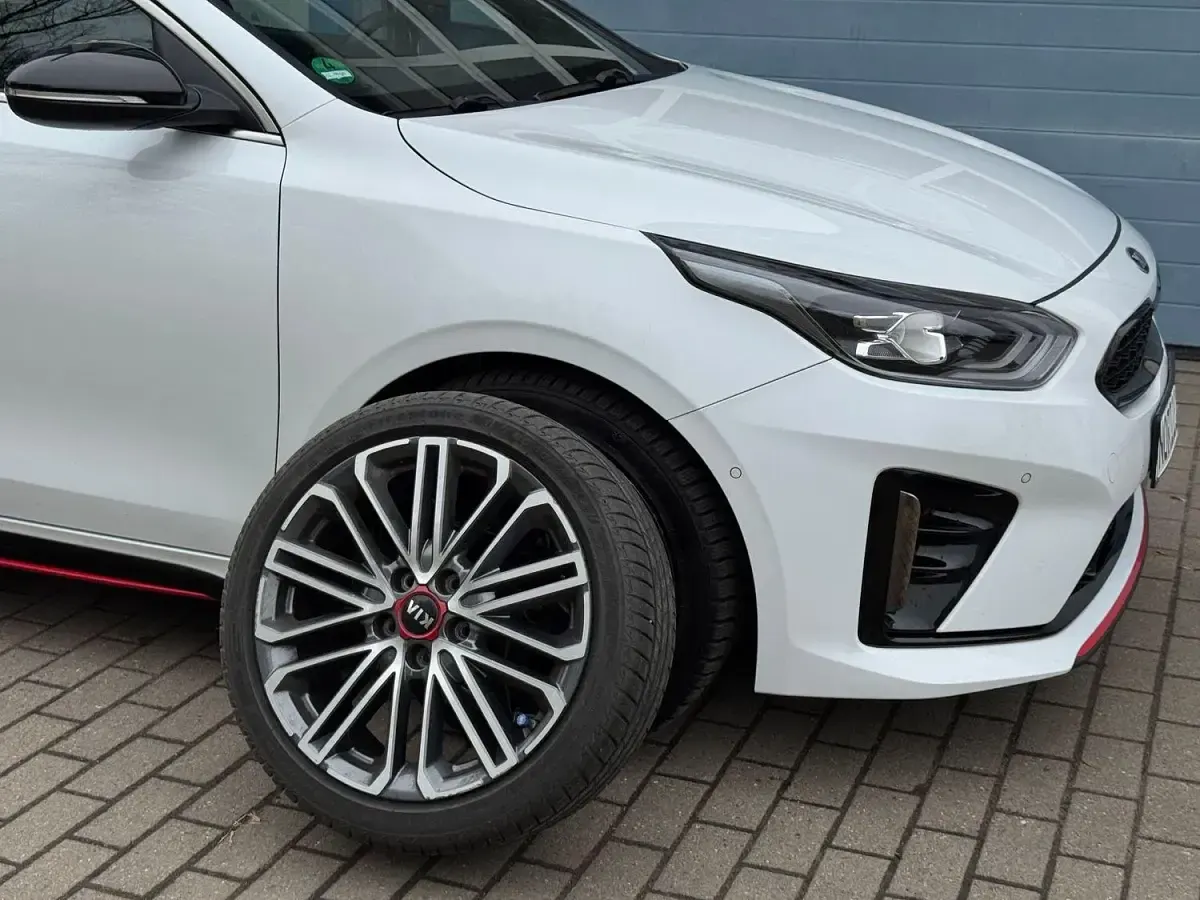 Gebraucht Kia ProCeed GT 204 PS (150 kW) 2019 Deluxe white Kombi