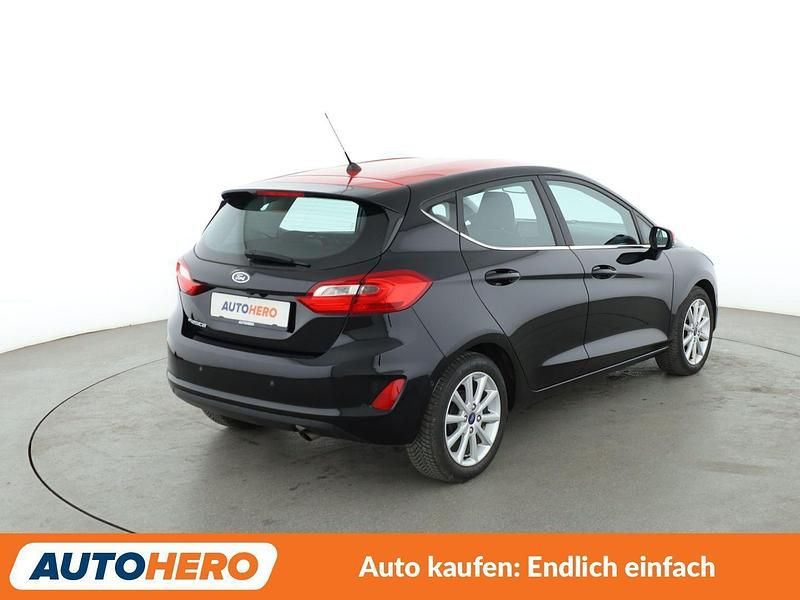 Gebraucht Ford Fiesta Titanium 101 PS (74 kW) 2018 Schwarz Kleinwagen