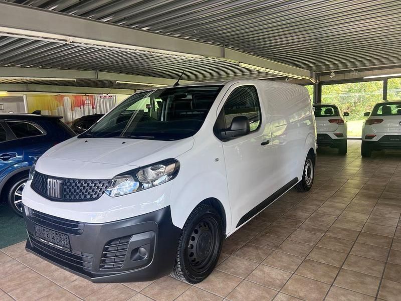 Gebraucht Fiat Scudo Basis 102 PS (75 kW) 2022 Weiß Van
