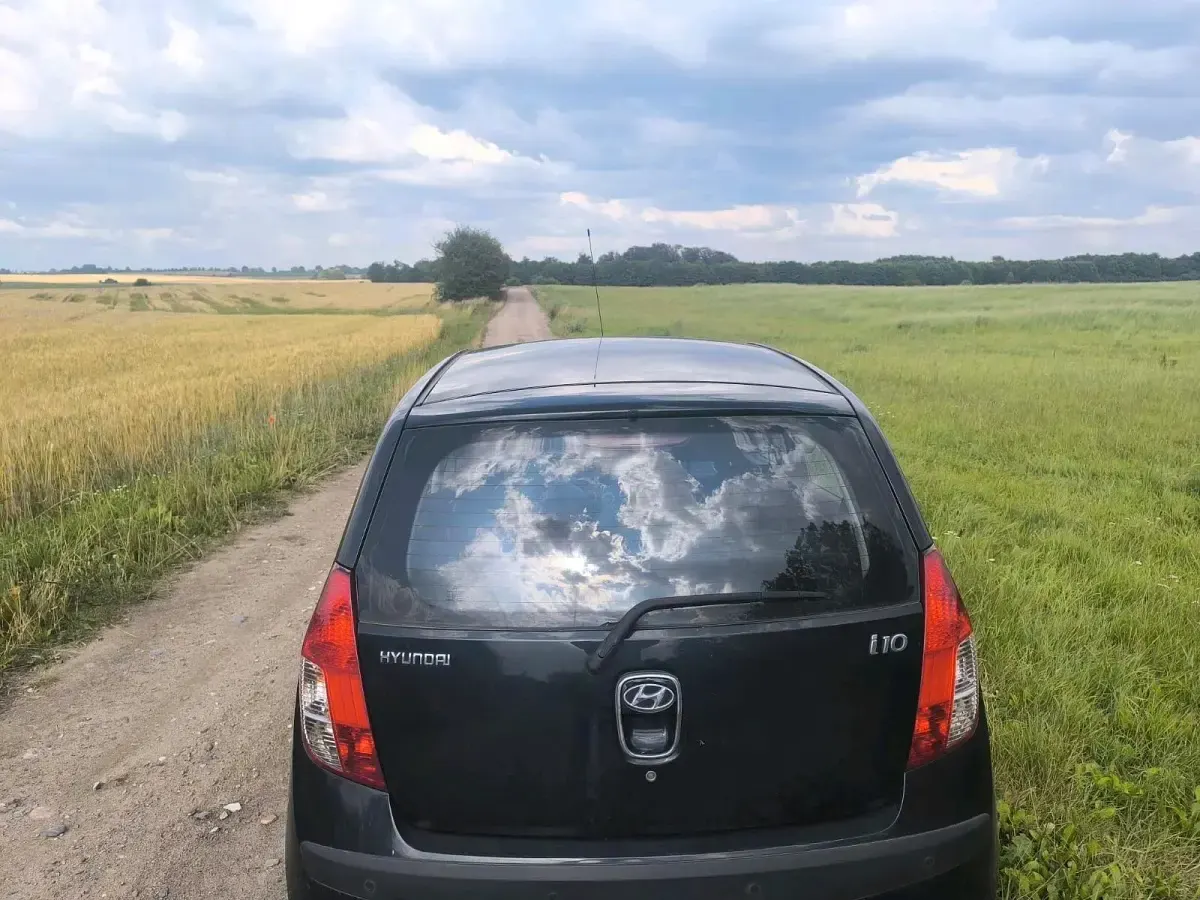 Gebraucht Hyundai i10 67 PS (49 kW) 2009 Schwarz Kleinwagen