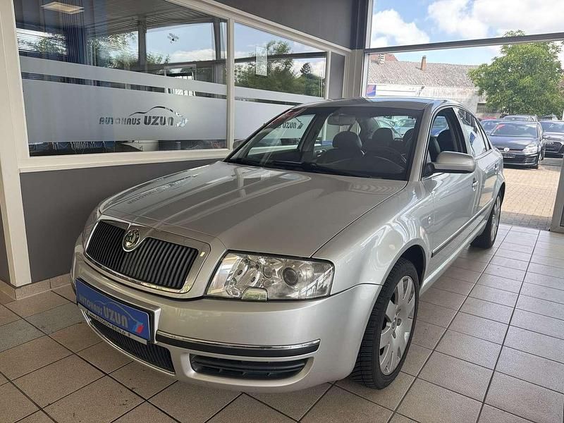 Gebraucht Skoda Superb Elegance 150 PS (110 kW) 2005 Silber Limousine