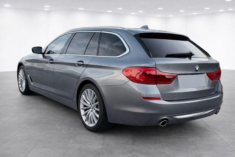 Second-hand BMW 520 Luxury Line 190 CP (139 kW) 2019 Gri Break