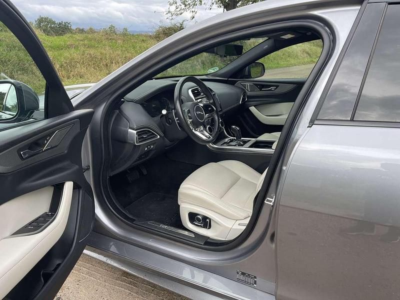 Gebraucht Jaguar XE S 250 PS (183 kW) 2020 Grau Limousine