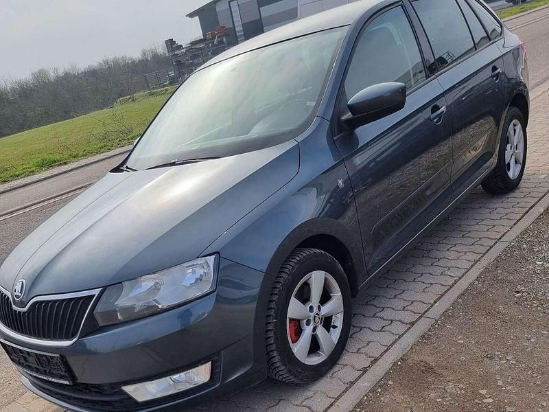 Second-hand Skoda Rapid 105 CP (77 kW) 2014 Gri Break