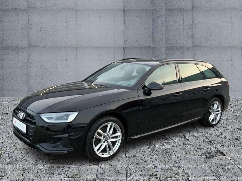 Gebraucht Audi A4 Advanced Plus 150 PS (110 kW) 2021 Mythosschwarz metallic Kombi