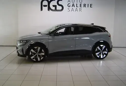 Usata Renault Megane E-Tech Techno 160 kW (218 CV) 2022 Grigio Berlina
