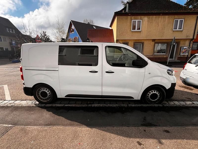Gebraucht Toyota Proace 150 PS (110 kW) 2020 Weiß Van / Kleinbus