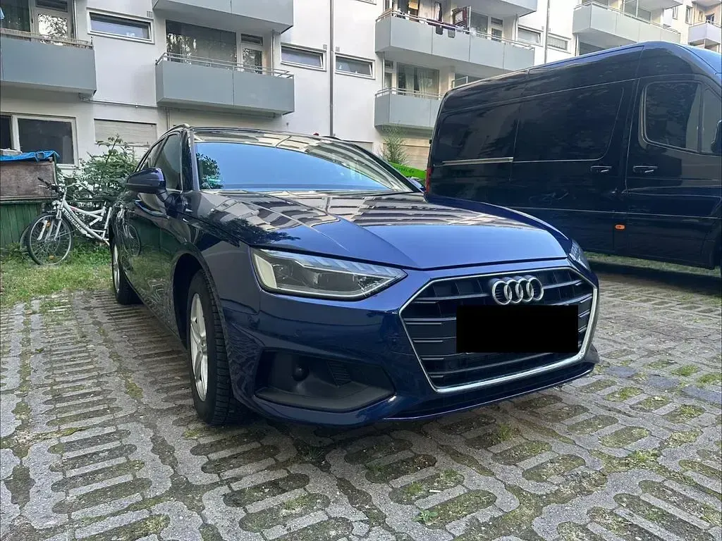 Gebraucht Audi A4 Advanced 163 PS (119 kW) 2020 Blau Kombi
