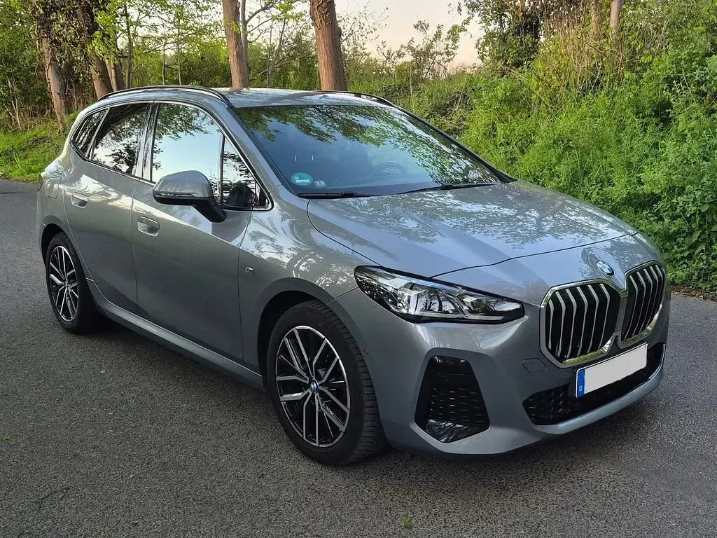Gebraucht BMW 220 Active Tourer Efficient Dynamics 170 PS (125 kW) 2023 Grau Van / Kleinbus