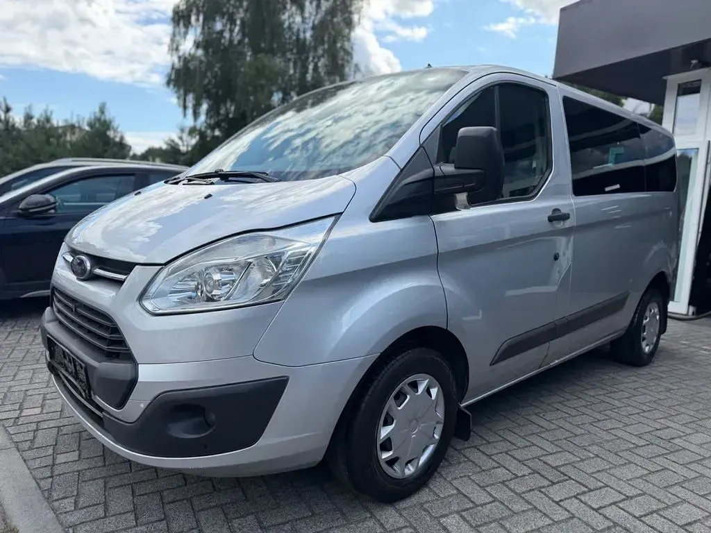 Gebraucht Ford Transit Custom 131 PS (96 kW) 2017 Silber Van