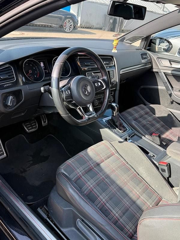 Gebraucht VW Golf VII GTI 230 PS (169 kW) 2014 Schwarz Limousine