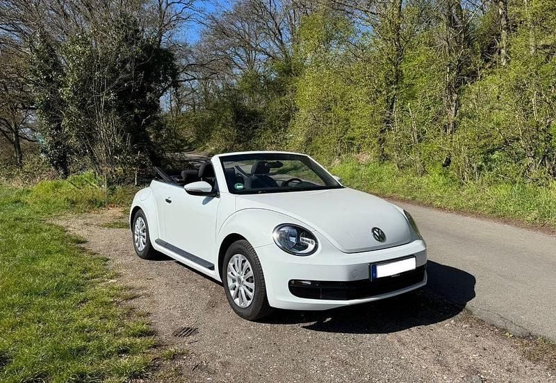 Gebraucht VW Beetle 105 PS (77 kW) 2016 Weiß Kleinwagen