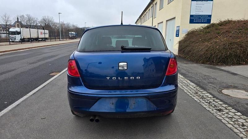 Gebraucht Seat Toledo Stylance 105 PS (77 kW) 2006 Blau Kleinwagen