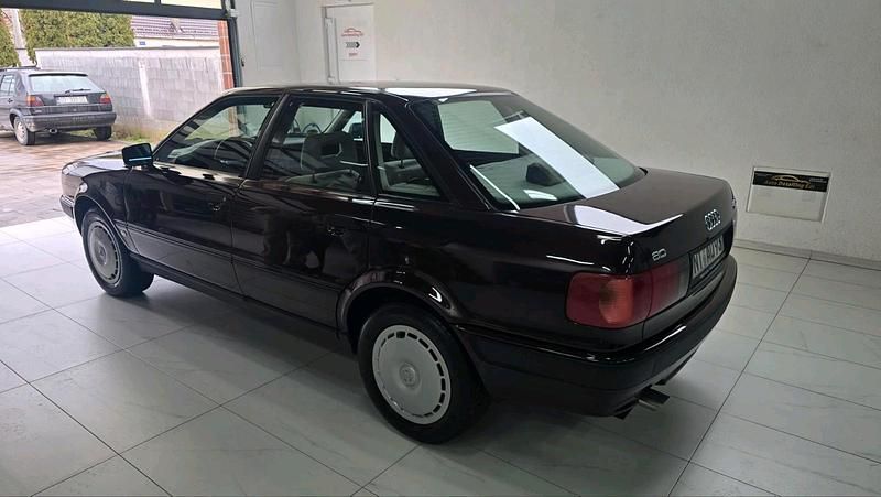 Gebraucht Audi 80 114 PS (83 kW) 1993 Rot Limousine