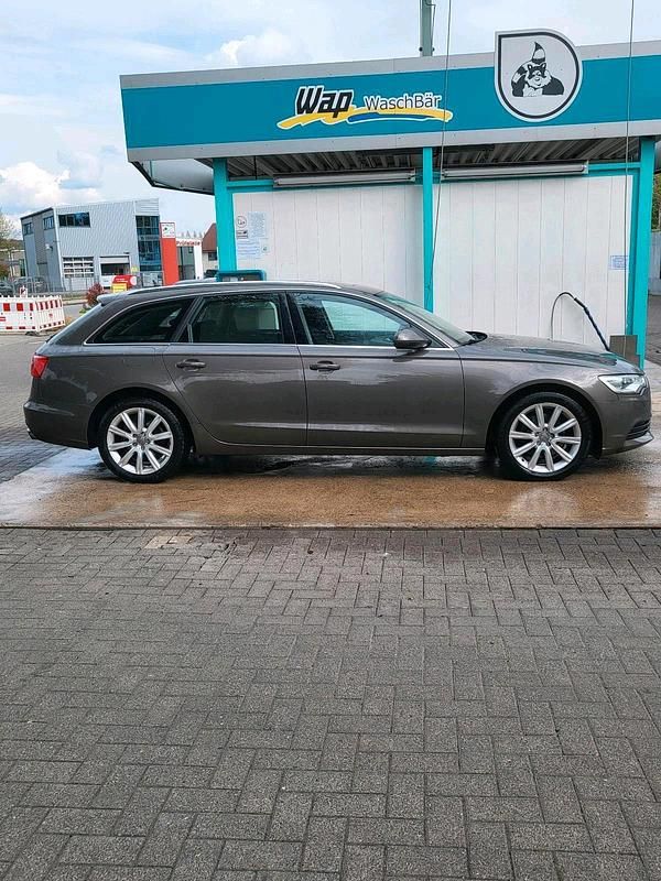 Gebraucht Audi A6 204 PS (150 kW) 2014 Grau Kombi