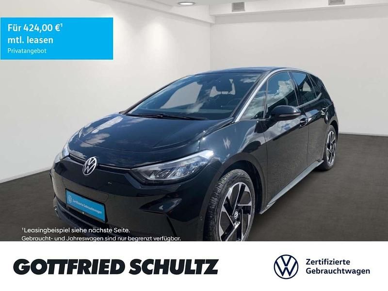 Grenadillschwarz metallic Gebraucht 2024 VW ID.3 Pro Kleinwagen | 33.480 € (Fairer Preis) - Bild 1/3