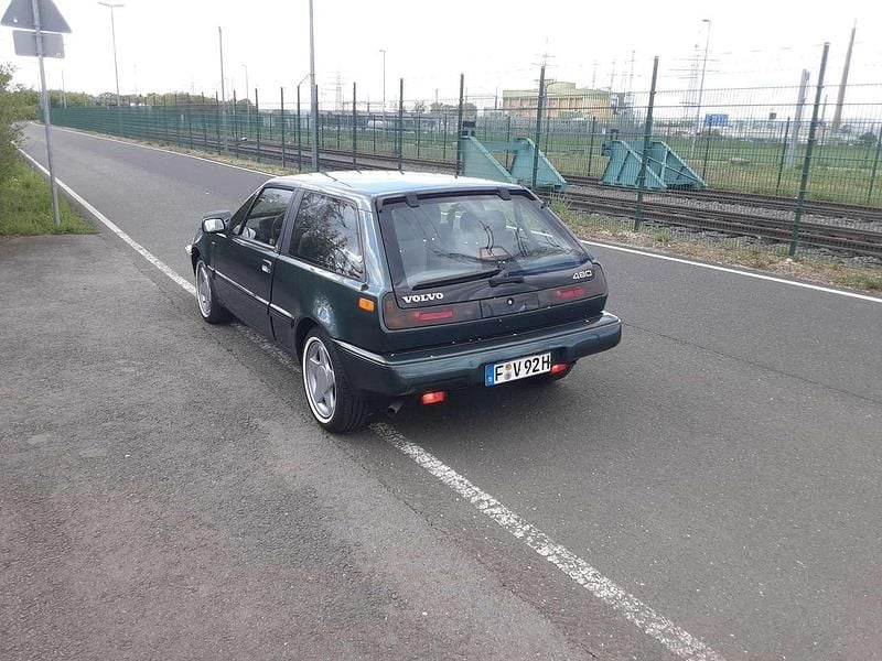 Second-hand Volvo 480 109 CP (80 kW) 1995 Verde Coupe