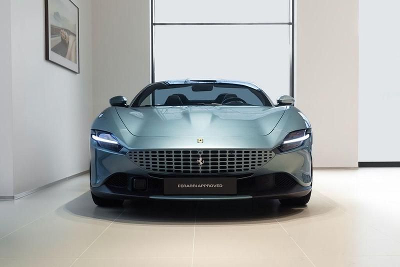 Gebraucht Ferrari Roma 620 PS (456 kW) 2024 Blau Cabrio