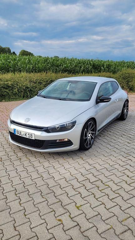 Silber Gebraucht 2011 VW Scirocco R-line Coupé | 7.000 € (Superpreis) - Bild 1/4