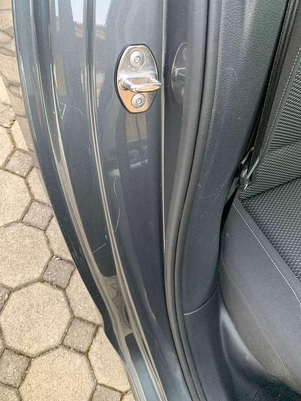 Gebraucht VW Golf VII Trendline 105 PS (77 kW) 2017 Limousine