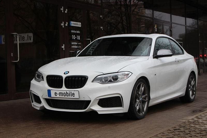 Gebraucht BMW M235 Performance 326 PS (239 kW) 2014 Weiß Coupé