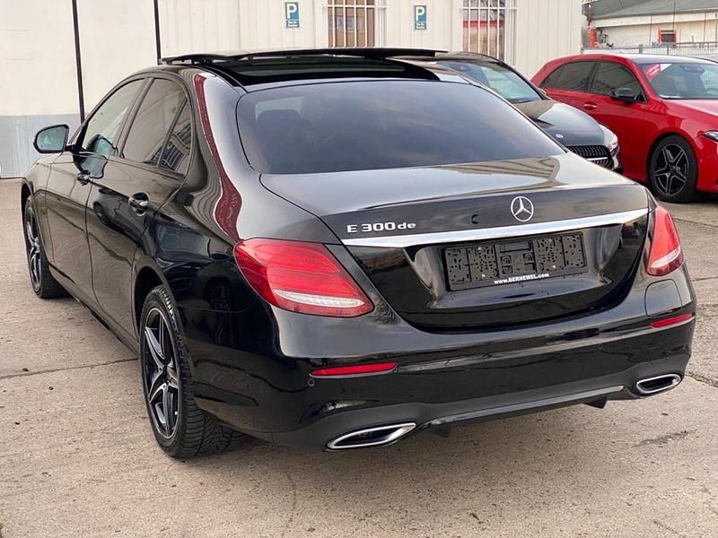 Gebraucht Mercedes E300 AMG 194 PS (142 kW) 2019 Schwarz Limousine