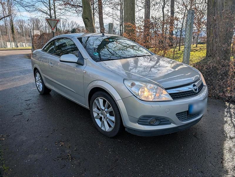 Gebraucht Opel Astra Cabriolet 105 PS (77 kW) 2007 Silber Cabrio