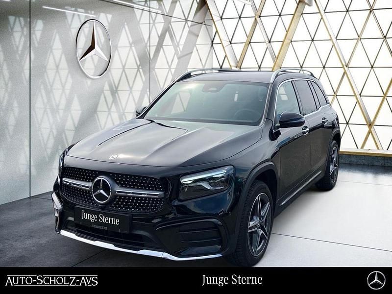 Unilack nachtschwarz Gebraucht 2024 Mercedes GLB200 AMG SUV | 41.148 € (Fairer Preis) - Bild 1/4